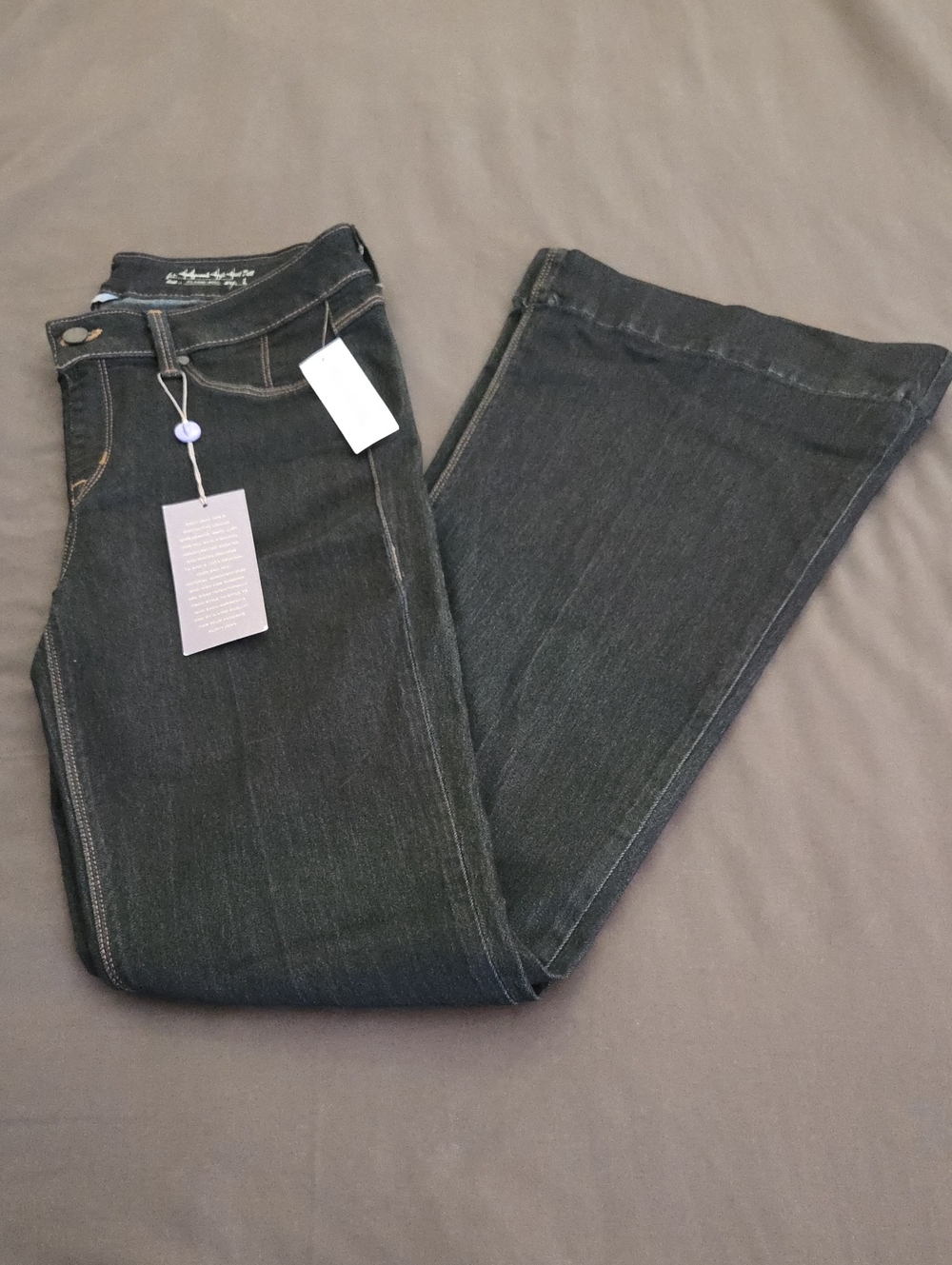 Hot in Hollywood Women's Dark Navy Classic Bell Jeggings,sz L, NWT
